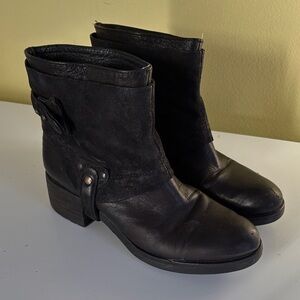 Vera Wang Slip-On Suede/Leather Moto Boot Size 8